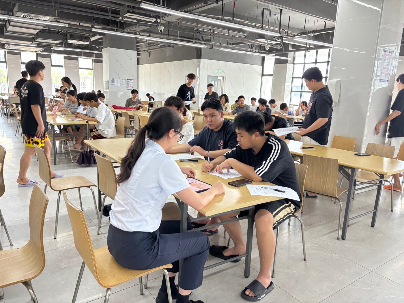 在企业中宣传防范电信诈骗